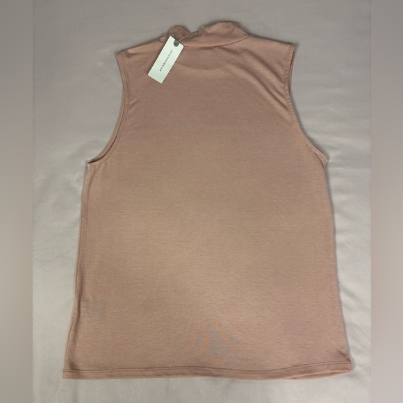 Cupcakes & Cashmere Peach Tank Top - Picture 3 of 9